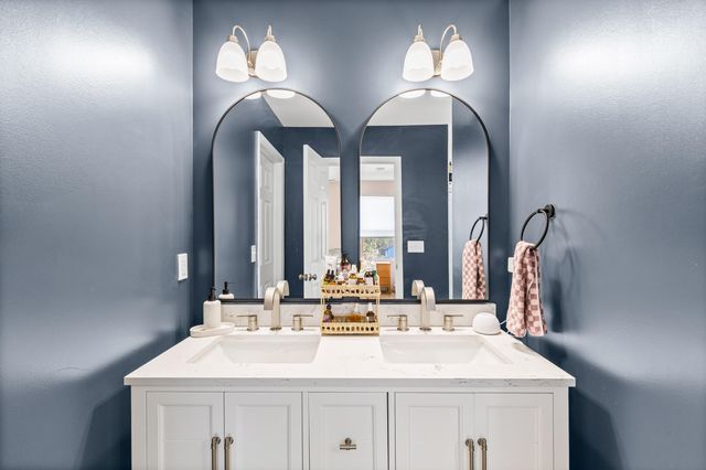 5760 Pilgrim Avenue, Hanahan, SC 29410