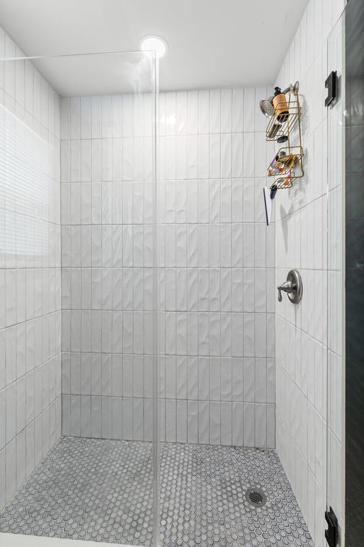 Image 24 of property listing at 5760 Pilgrim Avenue, Hanahan, SC 29410