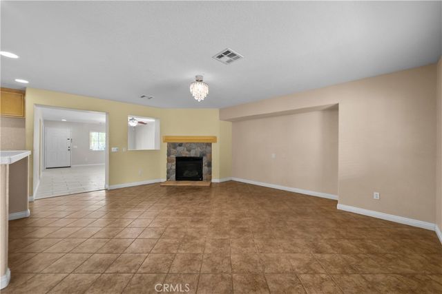 45541 Robinson Drive, Lancaster, CA 93535