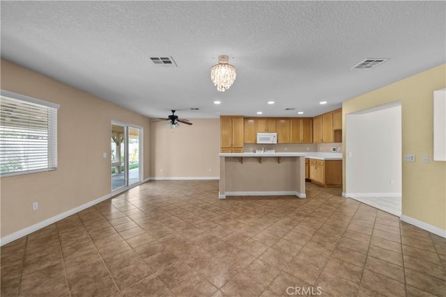 45541 Robinson Drive, Lancaster, CA 93535