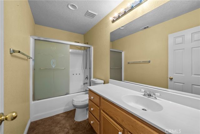 45541 Robinson Drive, Lancaster, CA 93535