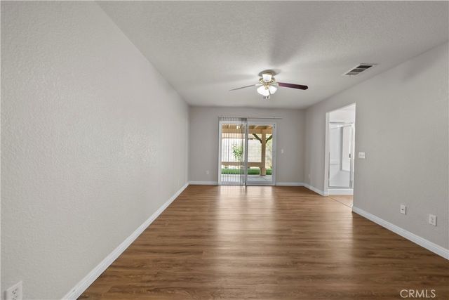 45541 Robinson Drive, Lancaster, CA 93535