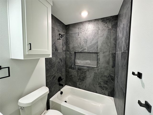 1311 Oneal Street A, Commerce, TX 75428