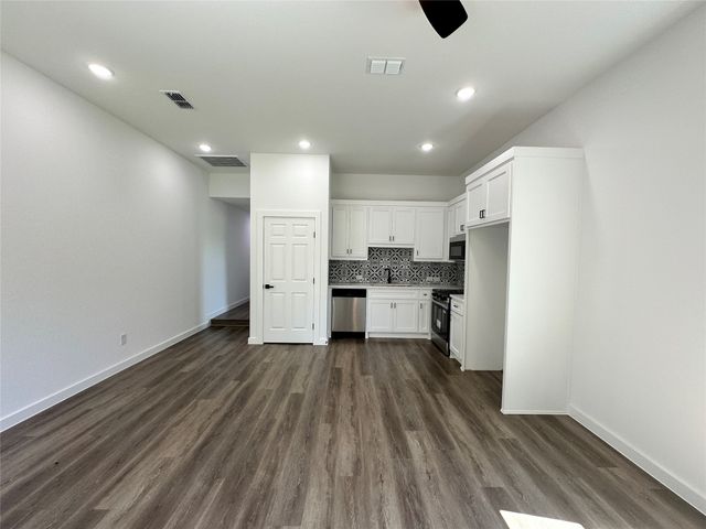 1311 Oneal Street A, Commerce, TX 75428