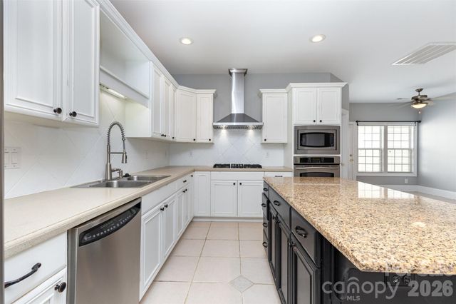 239 N Faulkner Way, Davidson, NC 28036