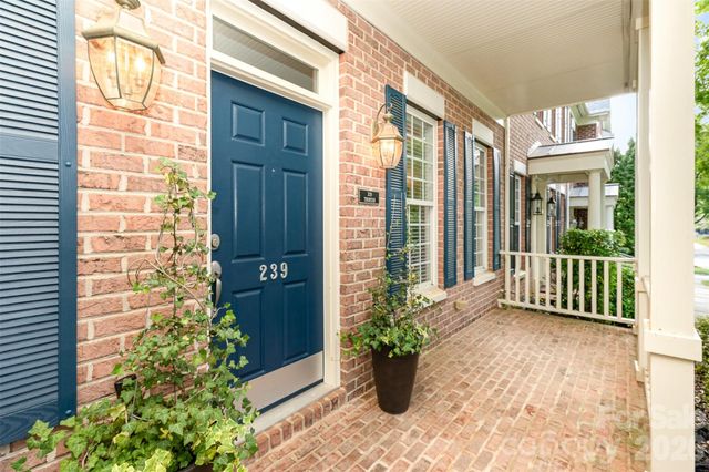 239 N Faulkner Way, Davidson, NC 28036