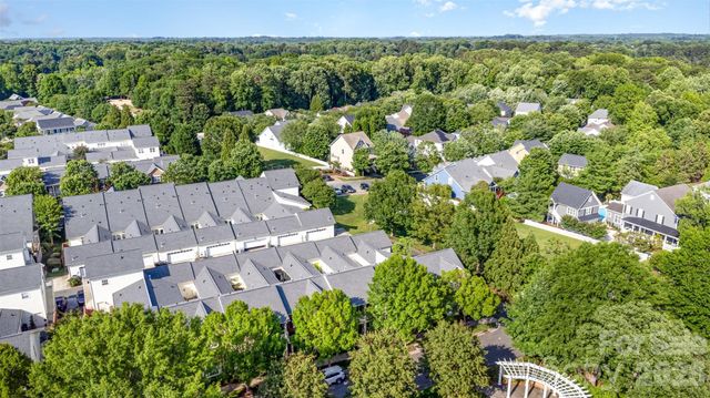 239 N Faulkner Way, Davidson, NC 28036