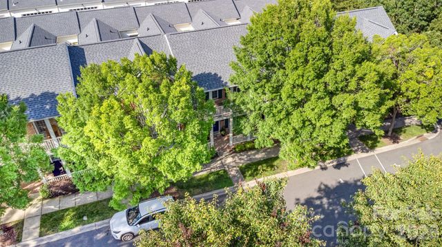 239 N Faulkner Way, Davidson, NC 28036