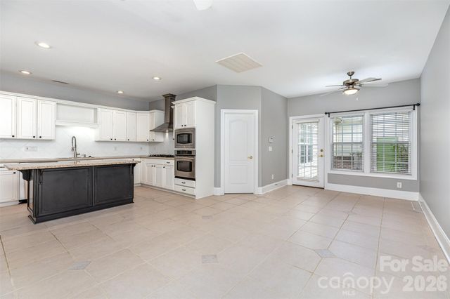 239 N Faulkner Way, Davidson, NC 28036