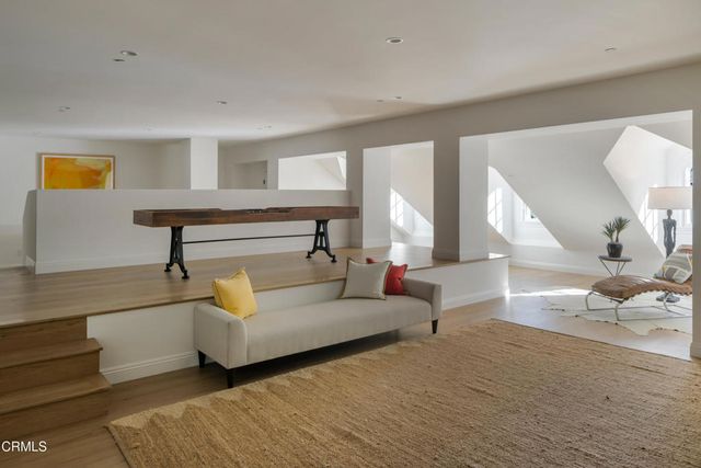 2060 Windover Road, Pasadena, CA 91107