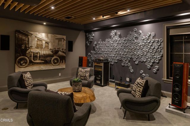 2060 Windover Road, Pasadena, CA 91107