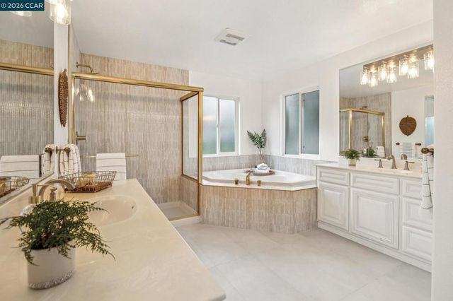 1651 1651 Green Valley Rd., Danville, CA 94526