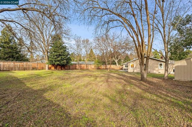 1651 1651 Green Valley Rd., Danville, CA 94526