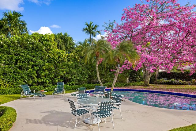 334 Barton Avenue, Palm Beach, FL 33480