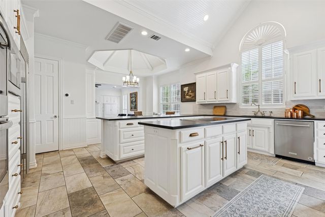 1903 Cranbrook Drive S, Colleyville, TX 76034