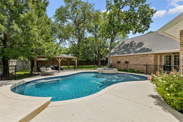1903 Cranbrook Drive S, Colleyville, TX 76034