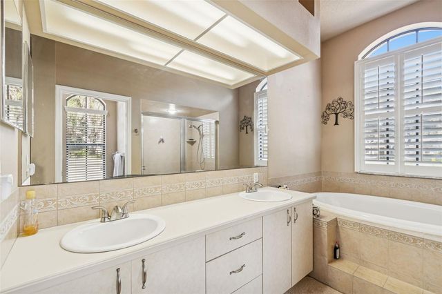 14308 WILLOW RUN, Dade City, FL 33523