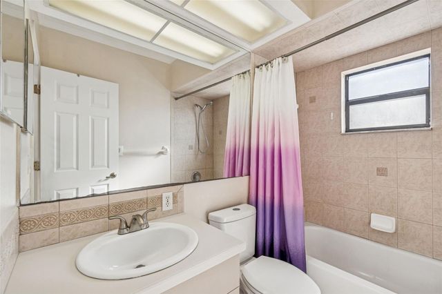 14308 WILLOW RUN, Dade City, FL 33523