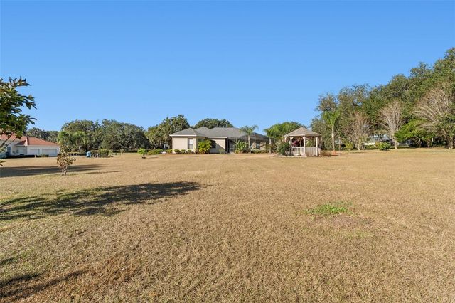 14308 WILLOW RUN, Dade City, FL 33523