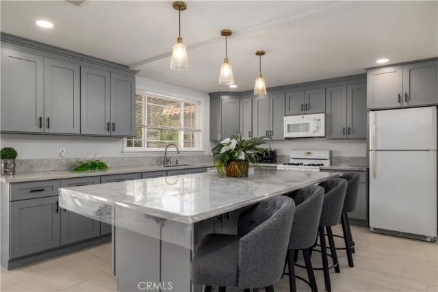 10954 Cool Lake, San Diego, CA 92128