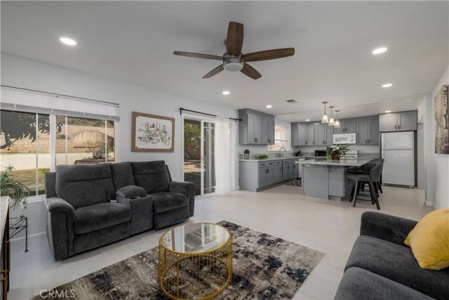 10954 Cool Lake, San Diego, CA 92128