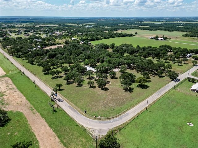 606 Grindstone Road, Brock, TX 76087