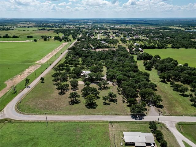 606 Grindstone Road, Brock, TX 76087