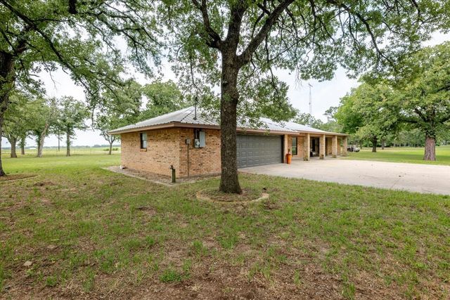 606 Grindstone Road, Brock, TX 76087