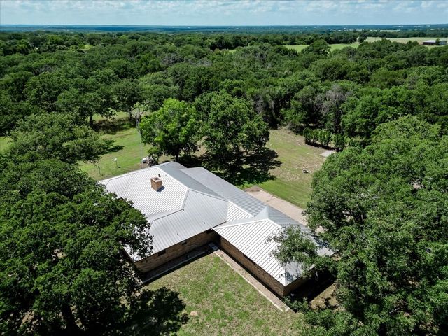 606 Grindstone Road, Brock, TX 76087