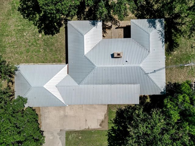 606 Grindstone Road, Brock, TX 76087