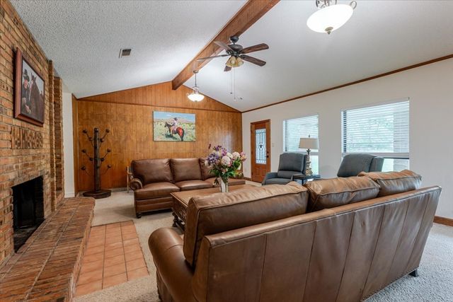 606 Grindstone Road, Brock, TX 76087