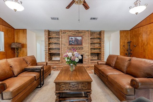 606 Grindstone Road, Brock, TX 76087