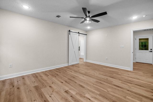 27 Maple Road, Petal, MS 39465