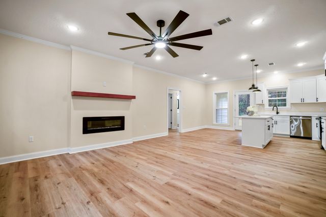 27 Maple Road, Petal, MS 39465