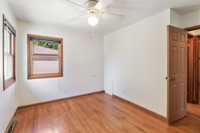 711 E 12th Street N, Newton, IA 50208