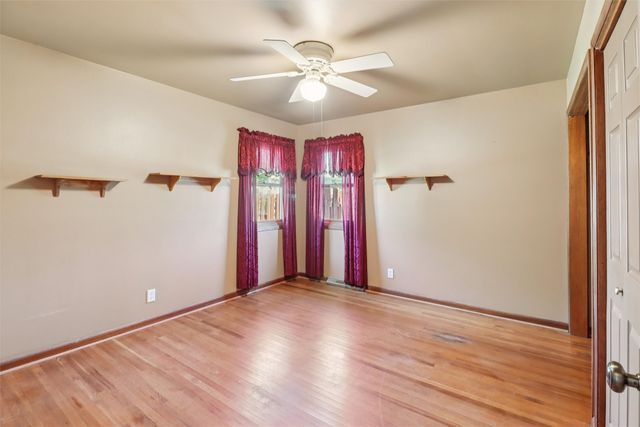 711 E 12th Street N, Newton, IA 50208