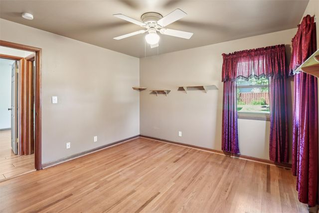 711 E 12th Street N, Newton, IA 50208