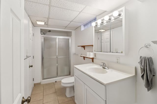 711 E 12th Street N, Newton, IA 50208