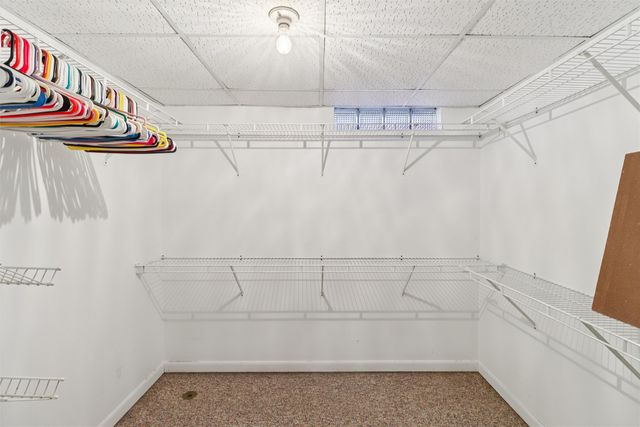 711 E 12th Street N, Newton, IA 50208