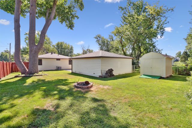 711 E 12th Street N, Newton, IA 50208