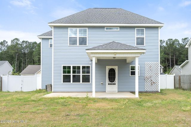 455 Jasmine Way, Burgaw, NC 28425