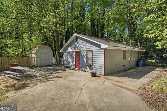 2907 Glad Dale Drive SE, Conyers, GA 30094