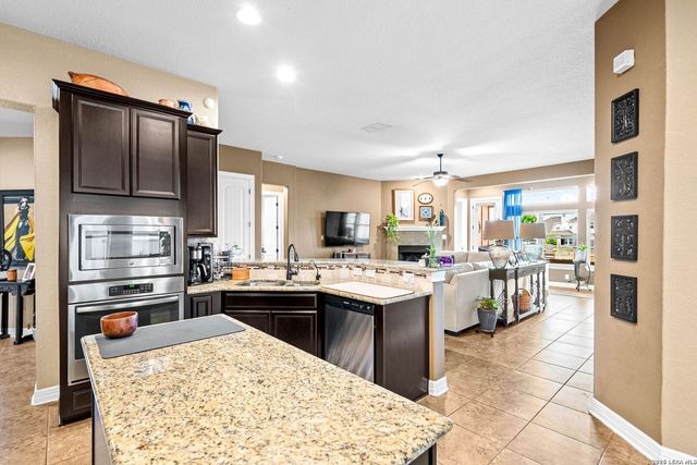 11816 Field Bend, Selma, TX 78154