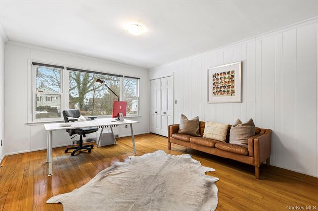 17 Leatherstocking Lane, Mamaroneck, NY 10543