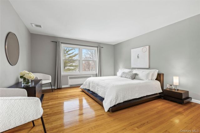 17 Leatherstocking Lane, Mamaroneck, NY 10543