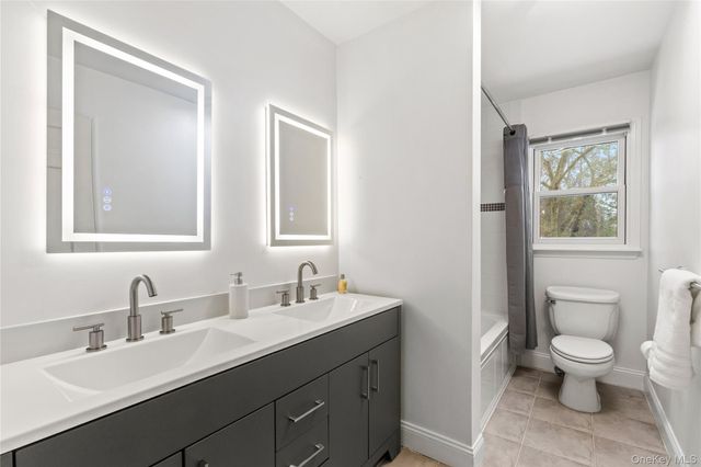 17 Leatherstocking Lane, Mamaroneck, NY 10543