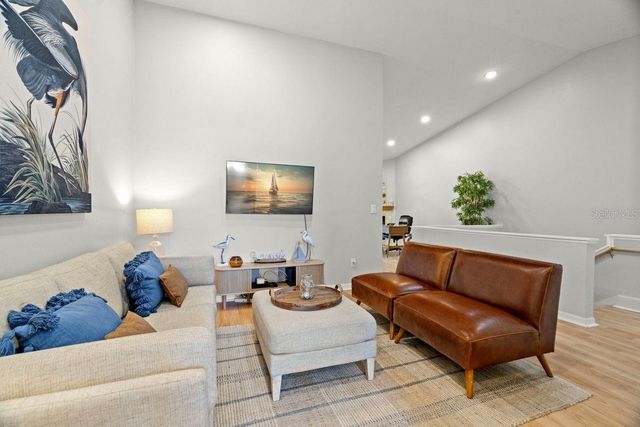 621 DUCHESS BOULEVARD, Dunedin, FL 34698