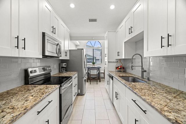 621 DUCHESS BOULEVARD, Dunedin, FL 34698