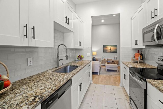 621 DUCHESS BOULEVARD, Dunedin, FL 34698