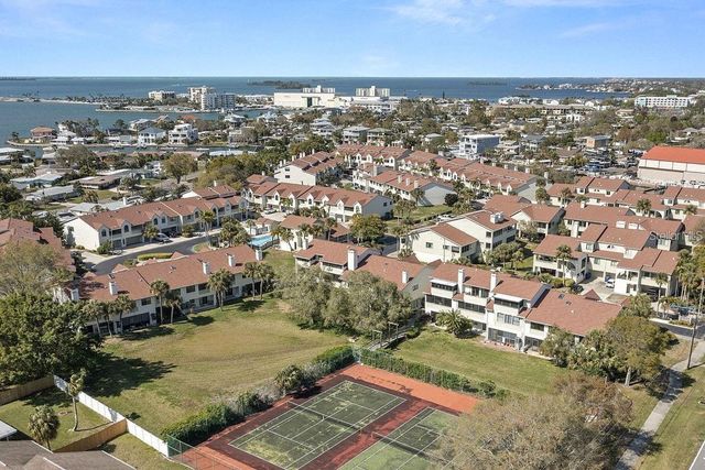 621 DUCHESS BOULEVARD, Dunedin, FL 34698